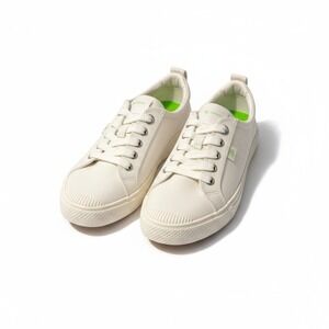 Cariuma White Canvas Low Top Sneakers Women's Size 7 Casual Shoes